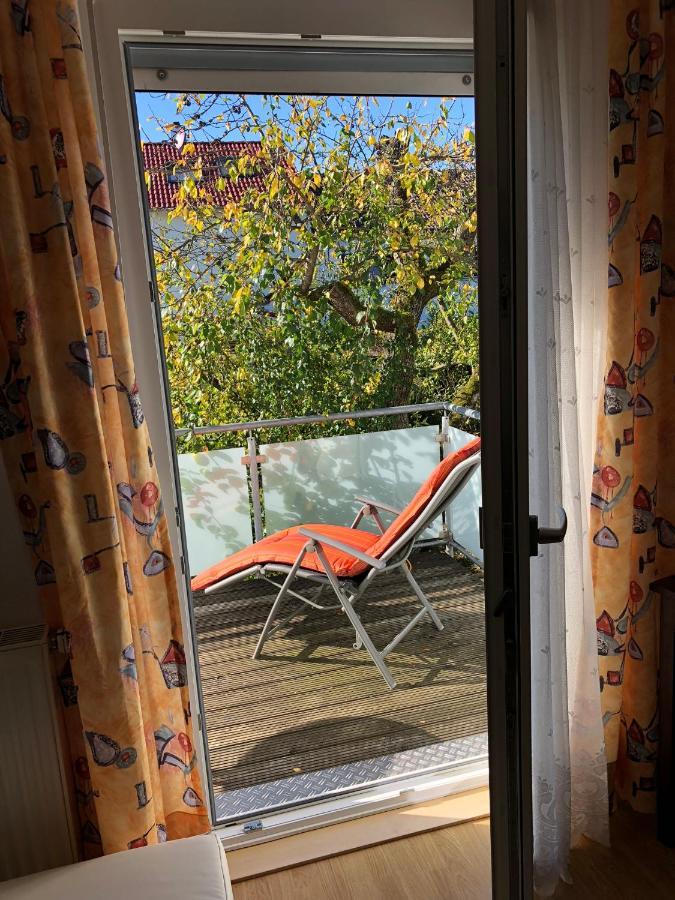 2 Zimmer Wohnung Mit Balkon - Naehe Messe ฮาร์ ภายนอก รูปภาพ