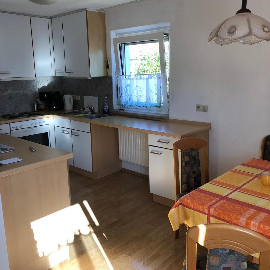 2 Zimmer Wohnung Mit Balkon - Naehe Messe ฮาร์ ภายนอก รูปภาพ